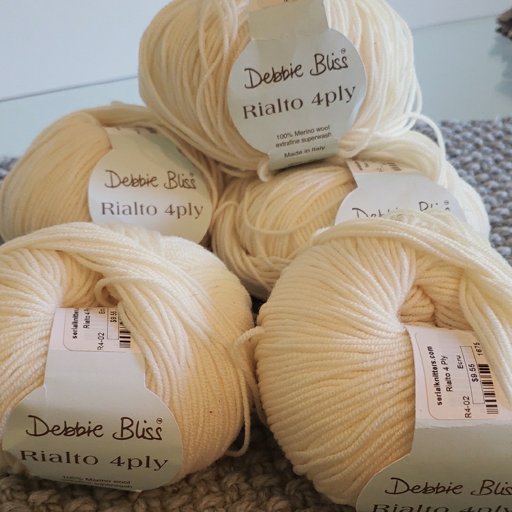 Debbie Bliss Rialto 4ply Cream Yarn